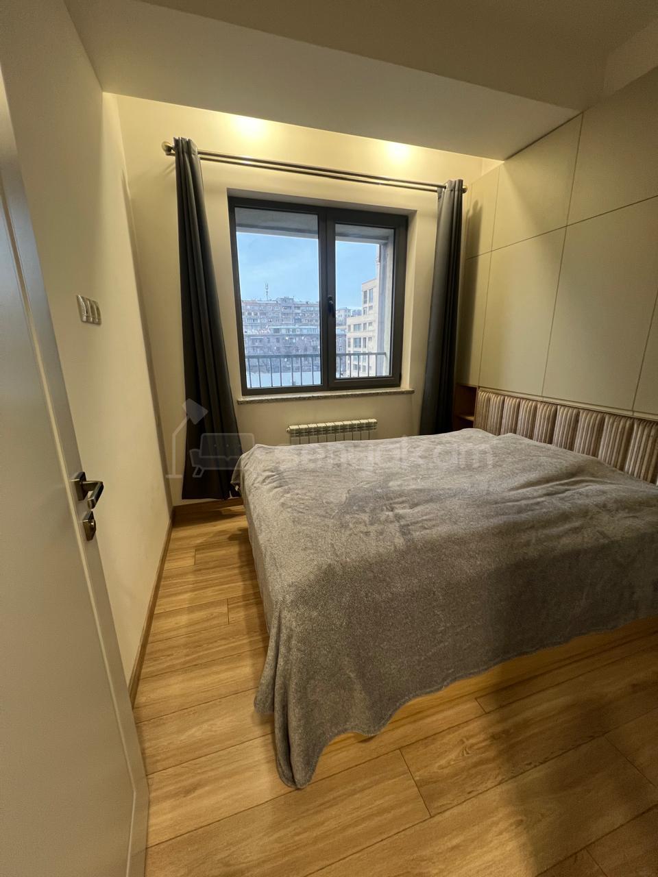 2 Սենյականոց Բնակարան Նորակառույցում, 43քմ, 8/18 հարկ, Կապիտալ Վերանորոգված, Կահավորված