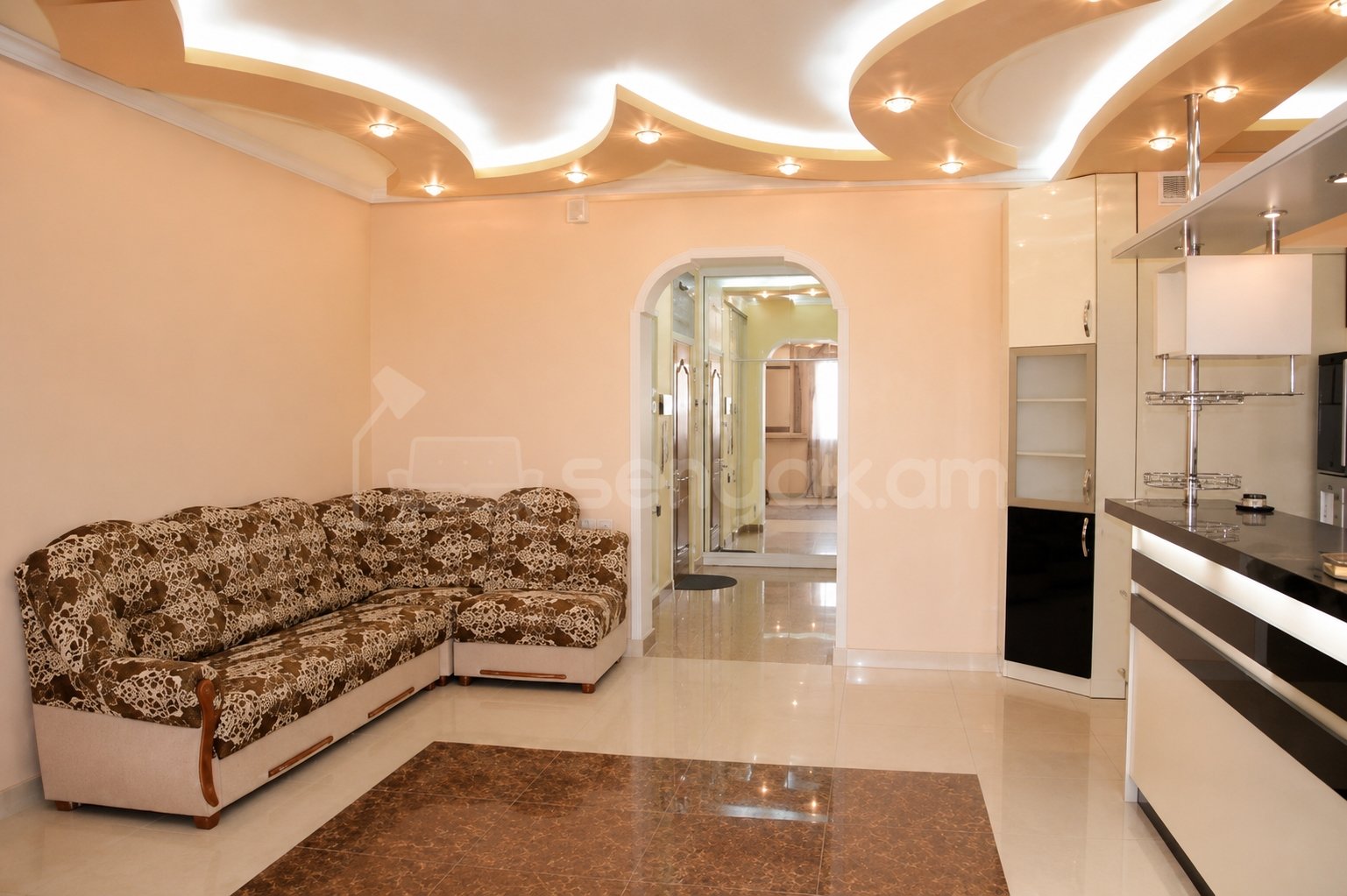 3 Սենյականոց Բնակարան Նորակառույցում, 98քմ, 3/12 հարկ, Կապիտալ Վերանորոգված, Կահավորված, Արևկող