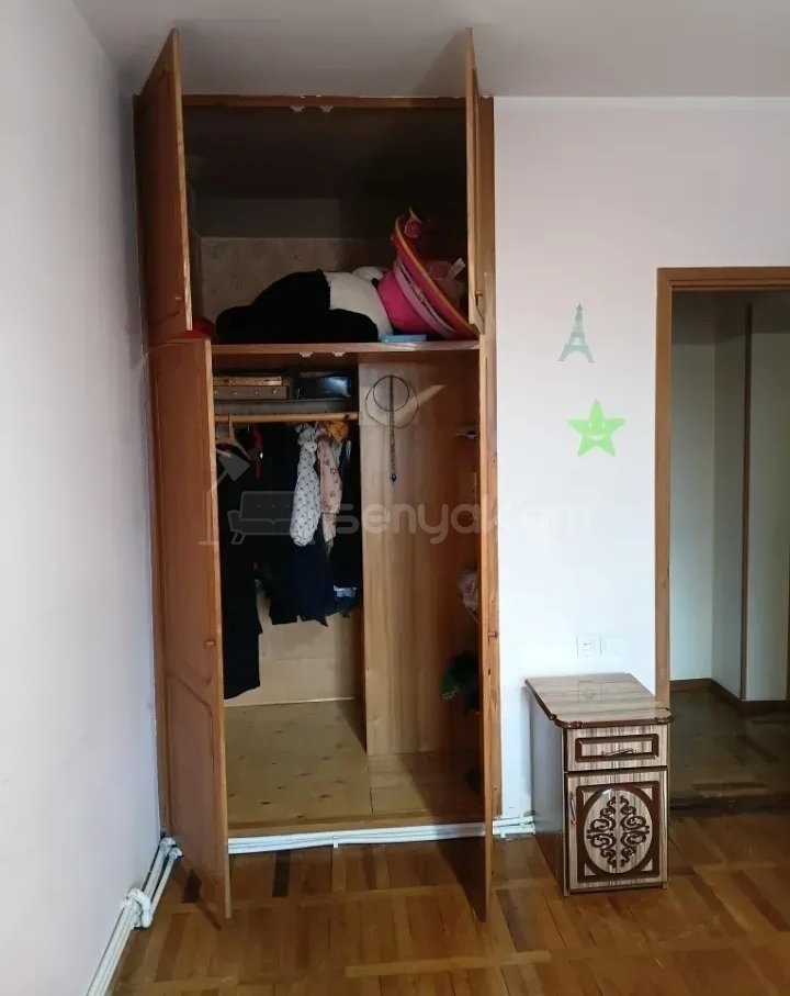 3 Սենյականոց Բնակարան, 80քմ, 9/9 հարկ, Նորմալ Վիճակում