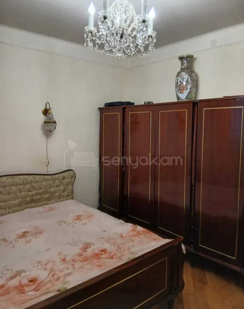 2 Սենյականոց Բնակարան Քարե Շենքում, 72քմ, 3/5 հարկ, Կոսմետիկ Վերանորոգված