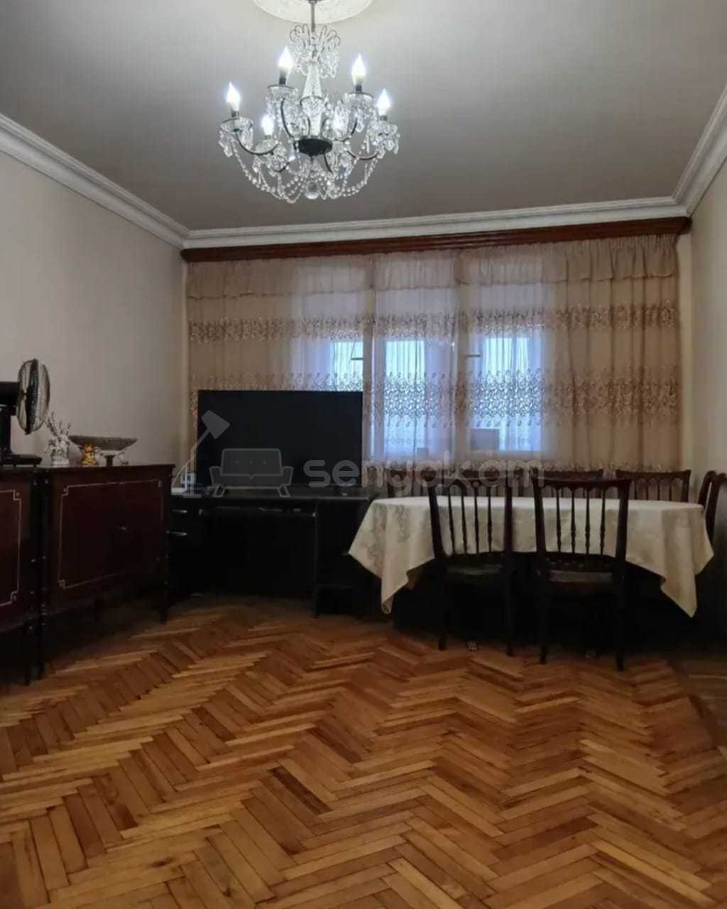 2 Սենյականոց Բնակարան Քարե Շենքում, 72քմ, 3/5 հարկ, Կոսմետիկ Վերանորոգված