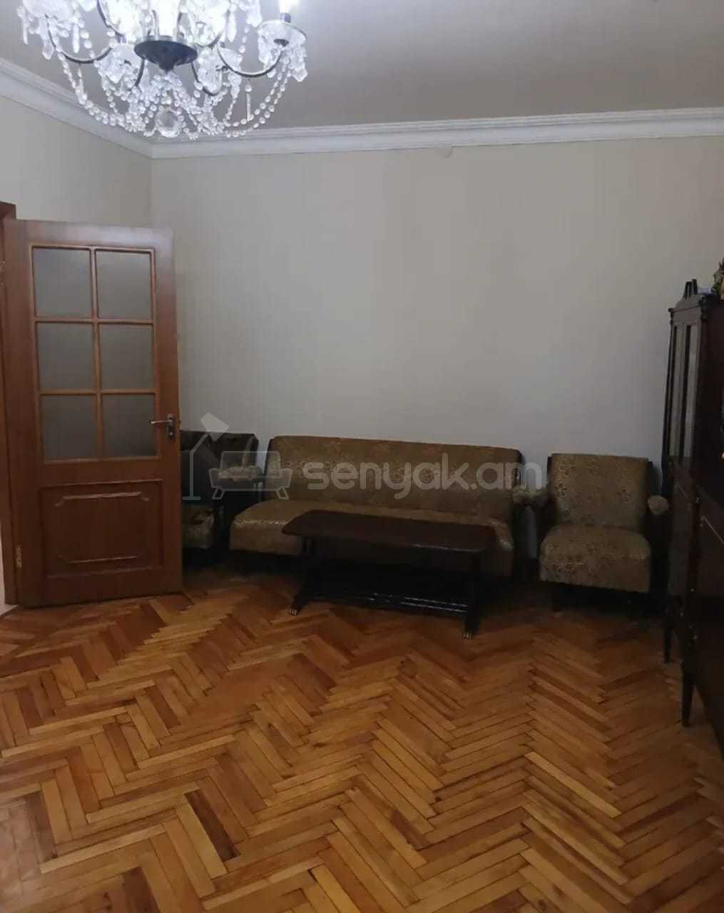 2 Սենյականոց Բնակարան Քարե Շենքում, 72քմ, 3/5 հարկ, Կոսմետիկ Վերանորոգված