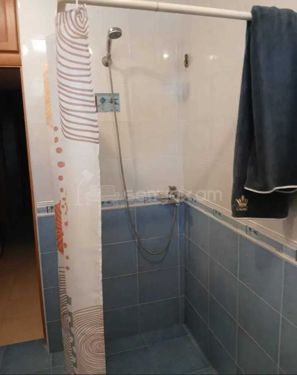 2 Սենյականոց Բնակարան Քարե Շենքում, 72քմ, 3/5 հարկ, Կոսմետիկ Վերանորոգված