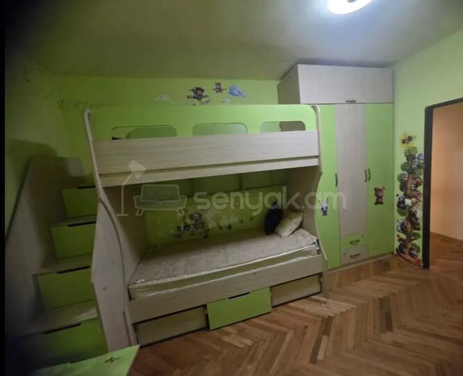 3 Սենյականոց Բնակարան Քարե Շենքում, 91քմ, 2/4 հարկ, Կոսմետիկ Վերանորոգված