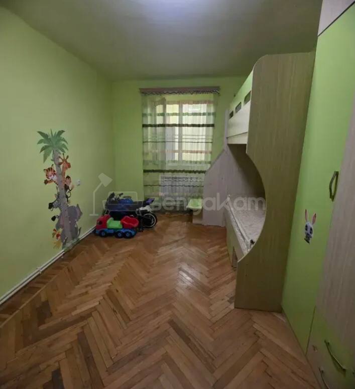 3 Սենյականոց Բնակարան Քարե Շենքում, 91քմ, 2/4 հարկ, Կոսմետիկ Վերանորոգված