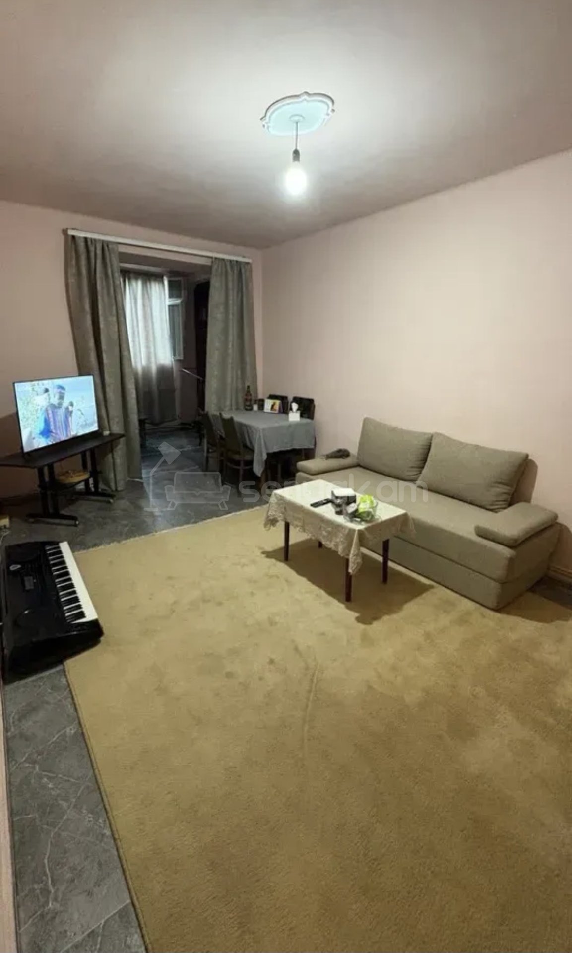 3 Սենյականոց Բնակարան Քարե Շենքում, 54քմ, 1/4 հարկ, Կապիտալ Վերանորոգված