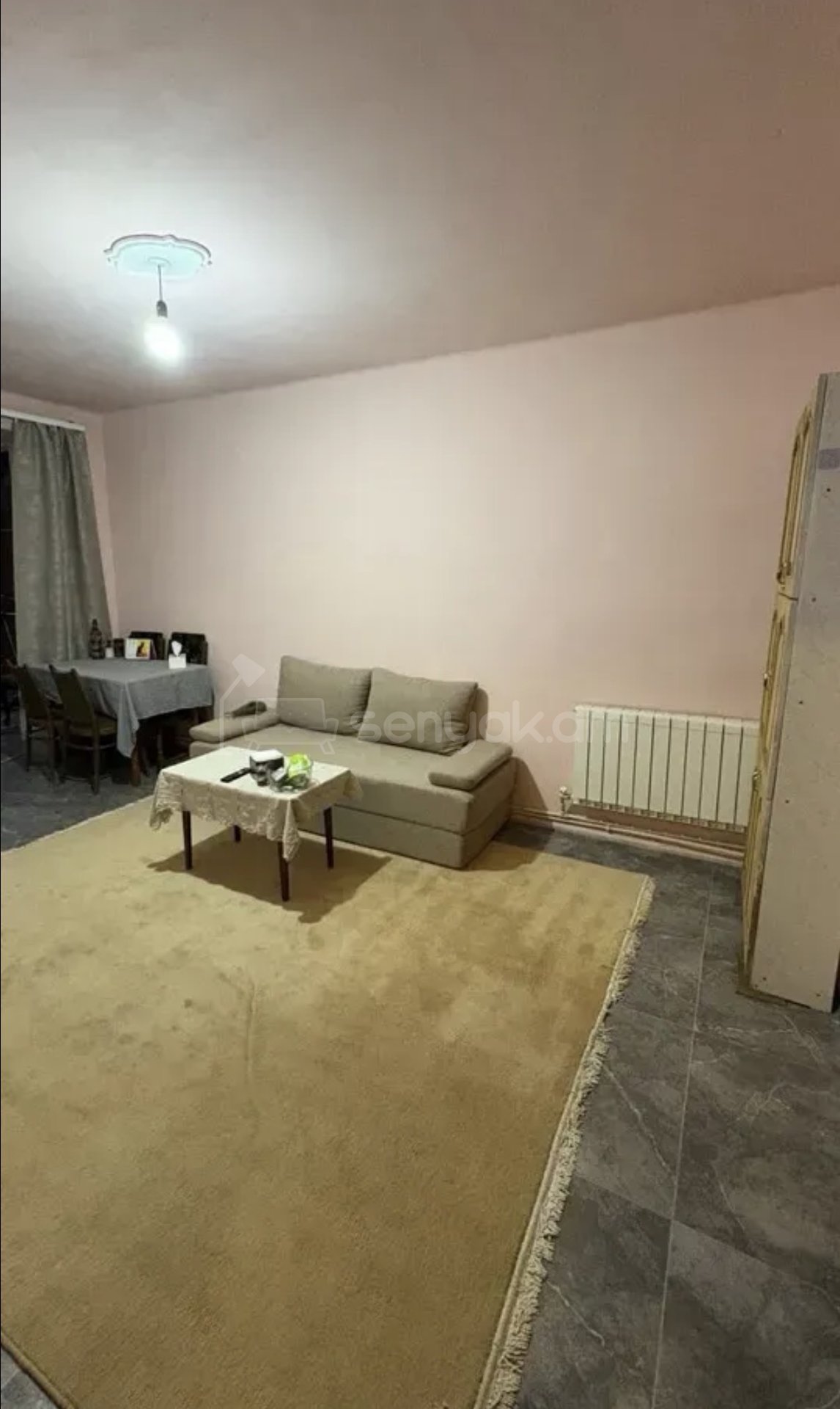 3 Սենյականոց Բնակարան Քարե Շենքում, 54քմ, 1/4 հարկ, Կապիտալ Վերանորոգված