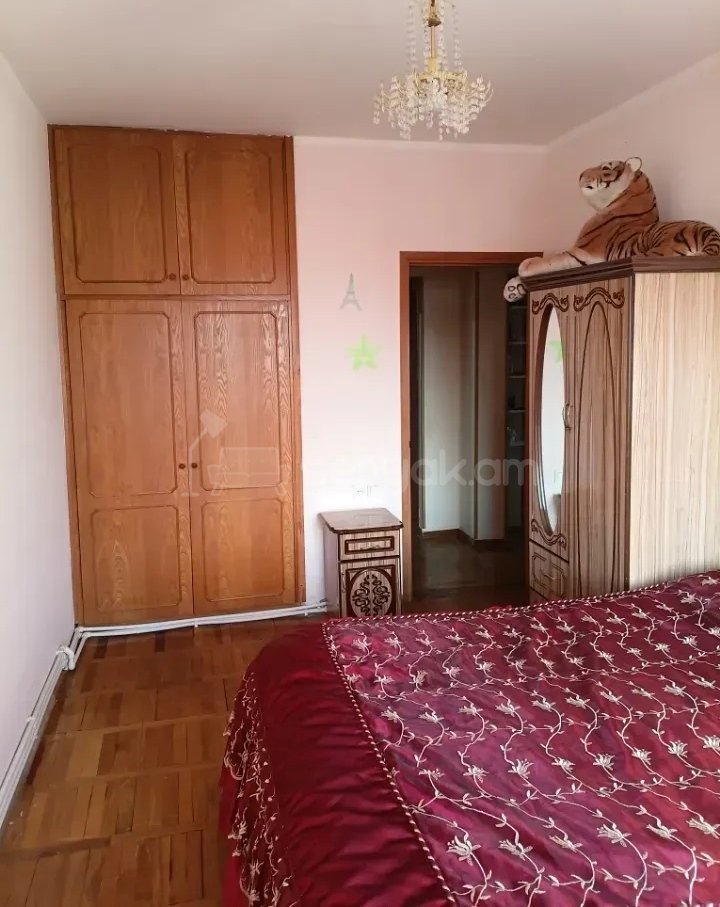 3 Սենյականոց Բնակարան, 80քմ, 9/9 հարկ, Նորմալ Վիճակում