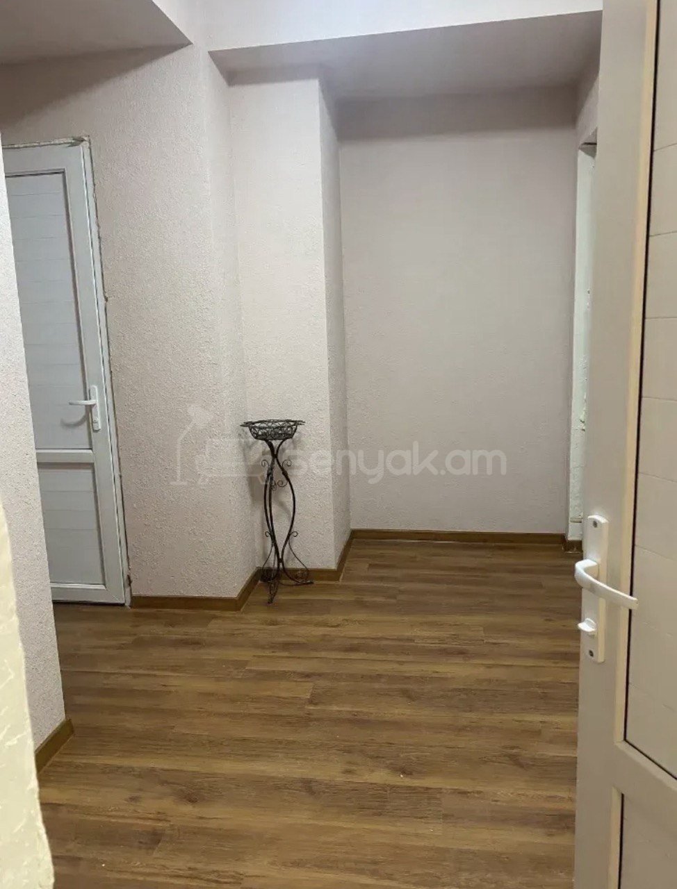 2 Սենյականոց Բնակարան Նորակառույցում, 60քմ, 4/9 հարկ, Կապիտալ Վերանորոգված