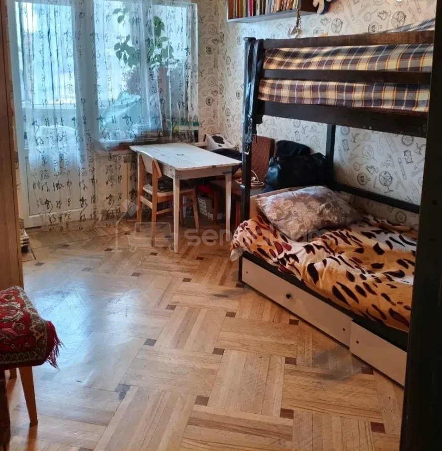 3 Սենյականոց Բնակարան, 77քմ, 3/14 հարկ, Նորմալ Վիճակում