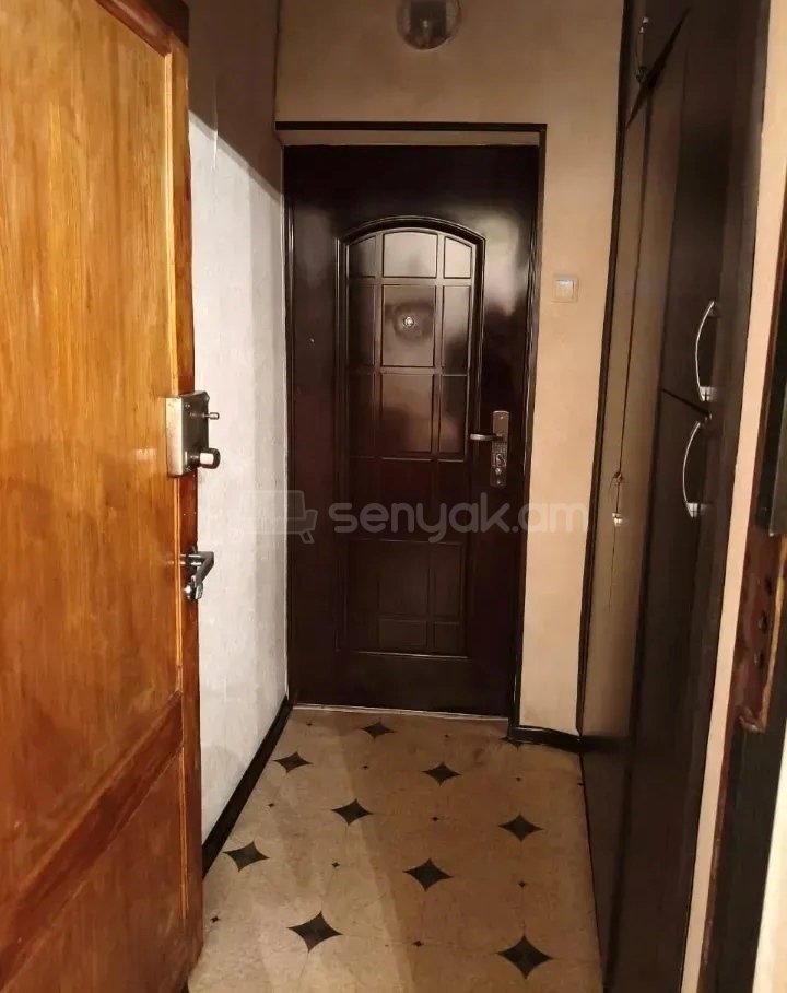 3 Սենյականոց Բնակարան, 77քմ, 3/14 հարկ, Նորմալ Վիճակում