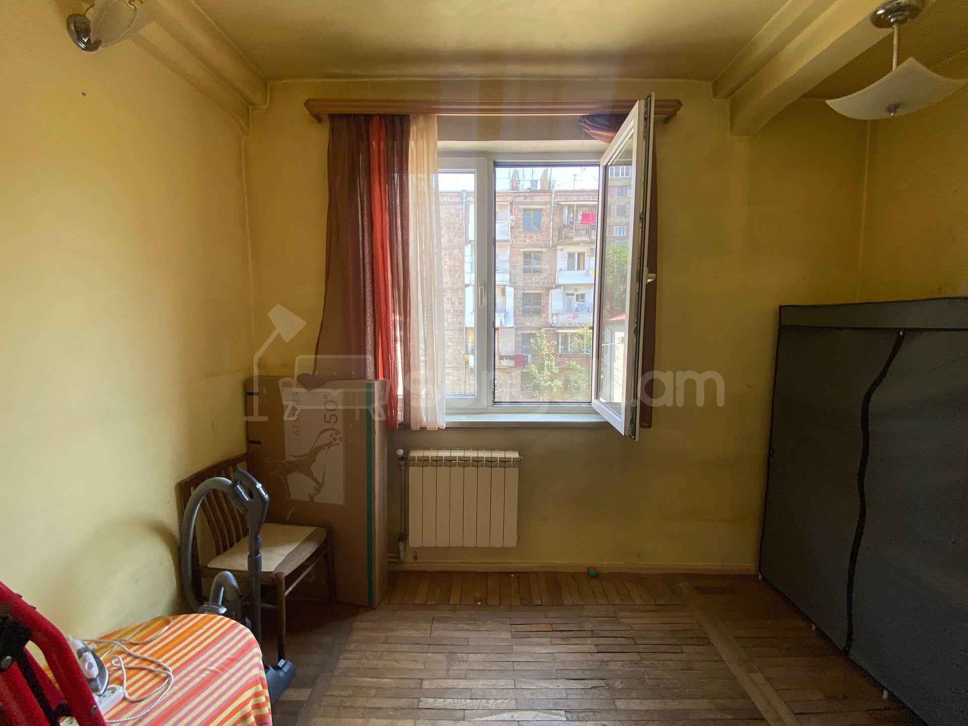 3 Սենյականոց Բնակարան Քարե Շենքում, 77քմ, 3/5 հարկ, Կոսմետիկ Վերանորոգված