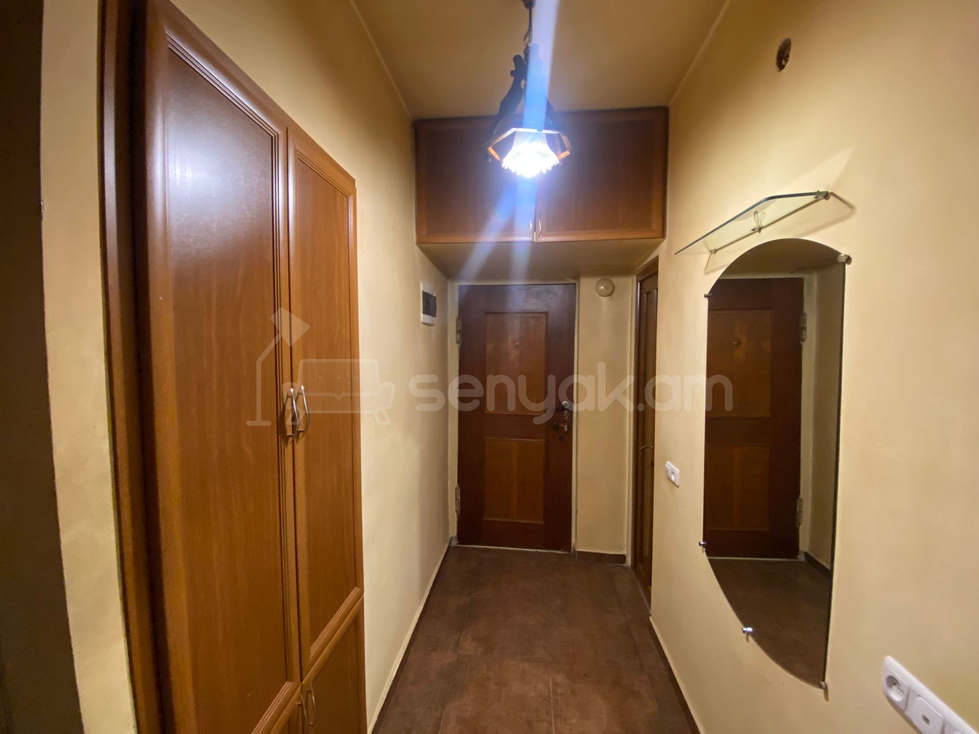 3 Սենյականոց Բնակարան Քարե Շենքում, 77քմ, 3/5 հարկ, Կոսմետիկ Վերանորոգված