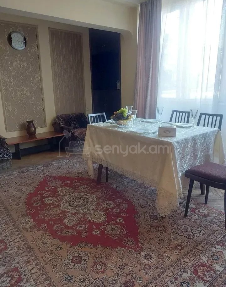 2 Սենյականոց Բնակարան, 69քմ, 2/14 հարկ, Նորմալ Վիճակում