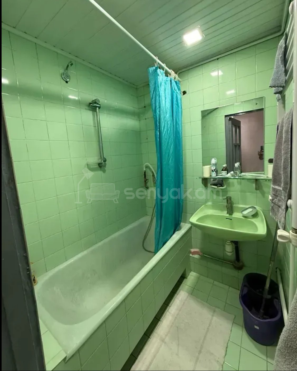 3 Սենյականոց Բնակարան Քարե Շենքում, 68քմ, 4/5 հարկ, Նորմալ Վիճակում, Կահավորված