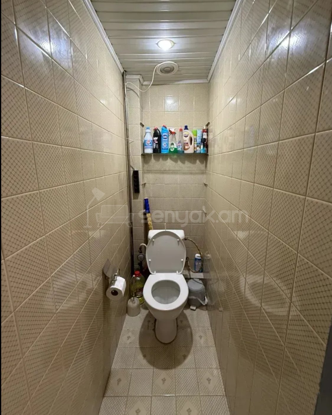 3 Սենյականոց Բնակարան Քարե Շենքում, 68քմ, 4/5 հարկ, Նորմալ Վիճակում, Կահավորված