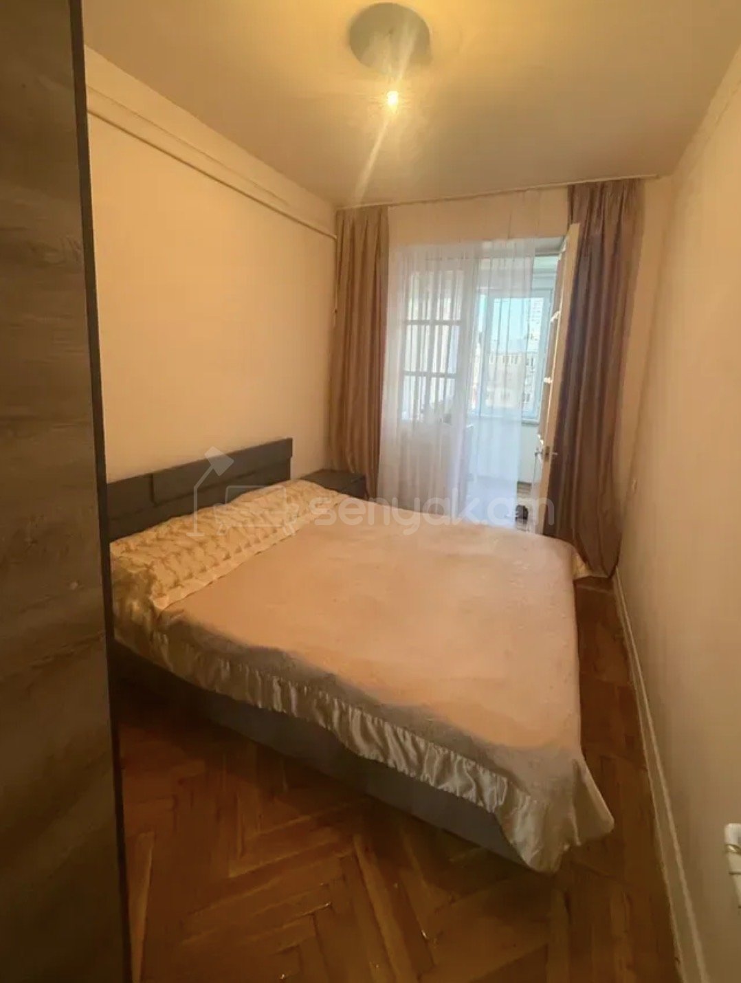 2 Սենյականոց Բնակարան Քարե Շենքում, 43քմ, 5/5 հարկ, Նորմալ Վիճակում