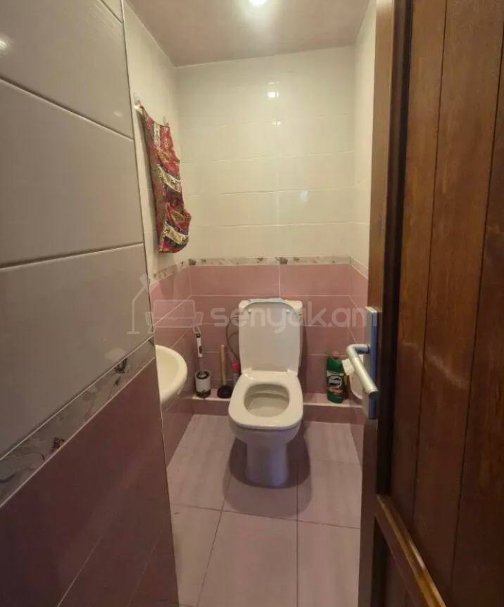 2 Սենյականոց Բնակարան, 77քմ, 2/9 հարկ, Կապիտալ Վերանորոգված