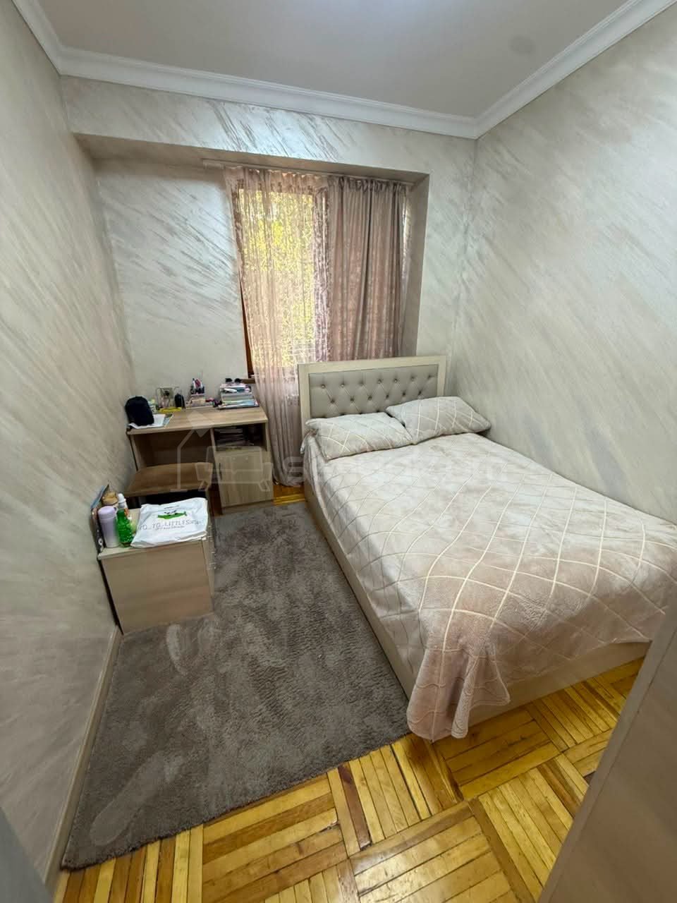 4 Սենյականոց Բնակարան, 82քմ, 3/9 հարկ, Նորմալ Վիճակում
