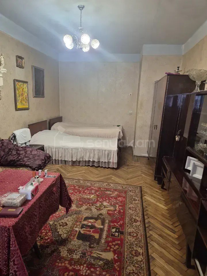 2 Սենյականոց Բնակարան Քարե Շենքում, 67քմ, 1/5 հարկ, Կոսմետիկ Վերանորոգված
