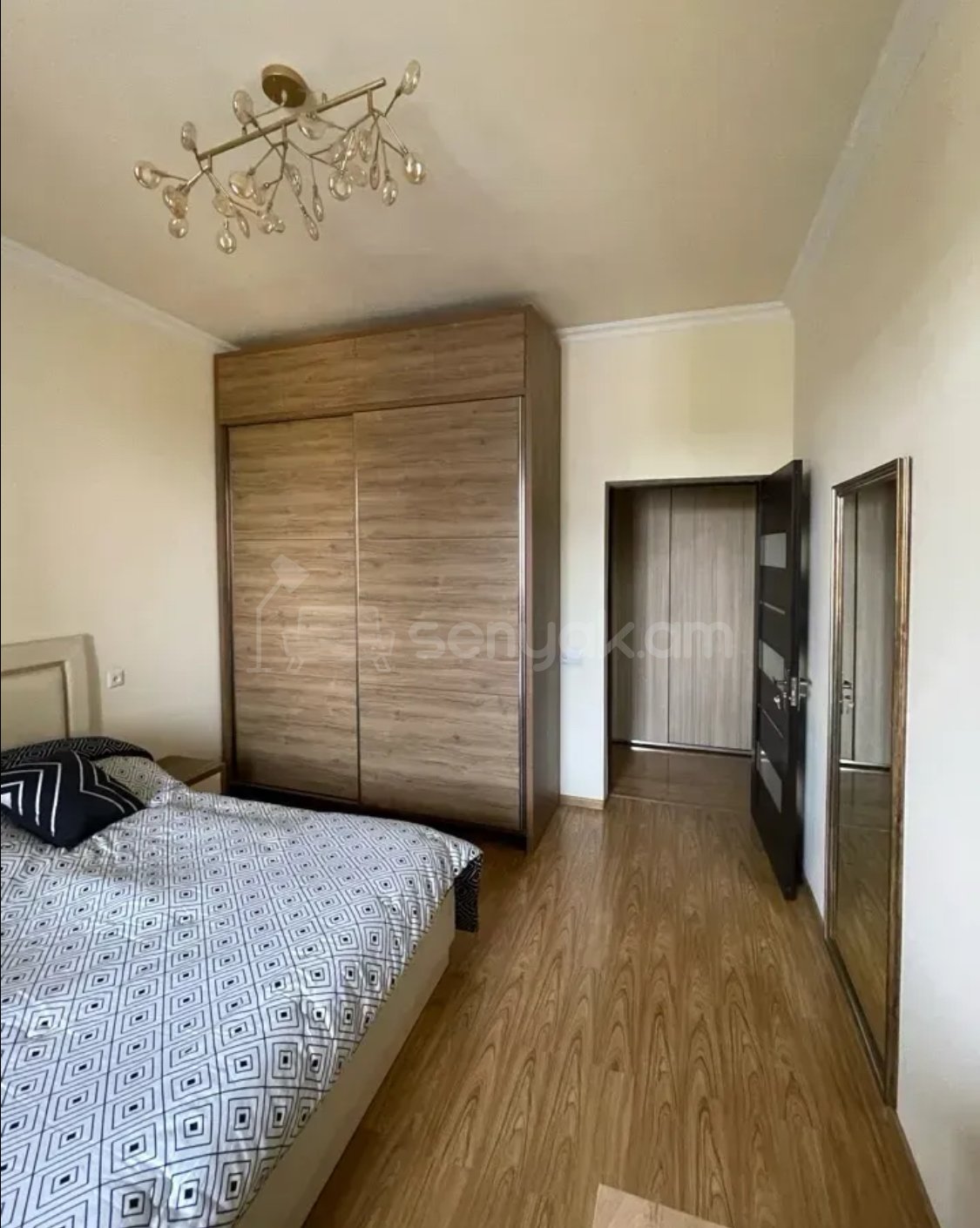 2 Սենյականոց Բնակարան Նորակառույցում, 84քմ, 13/14 հարկ, Կապիտալ Վերանորոգված, Կահավորված