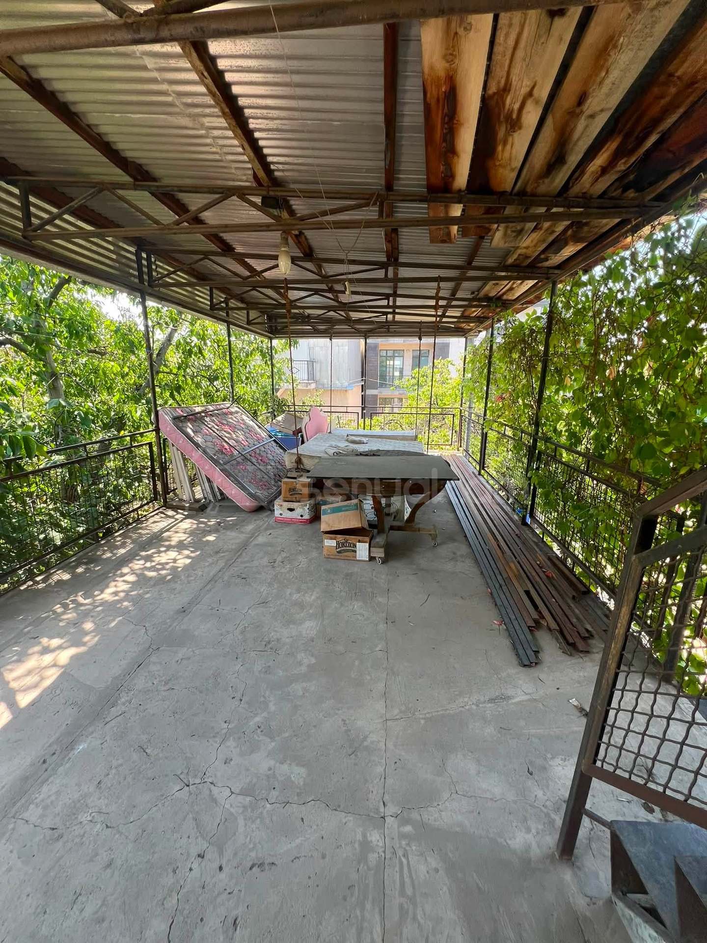 8 Սենյականոց Սեփական Տուն, 140քմ, Նորմալ Վիճակում, Ավտոտնակով