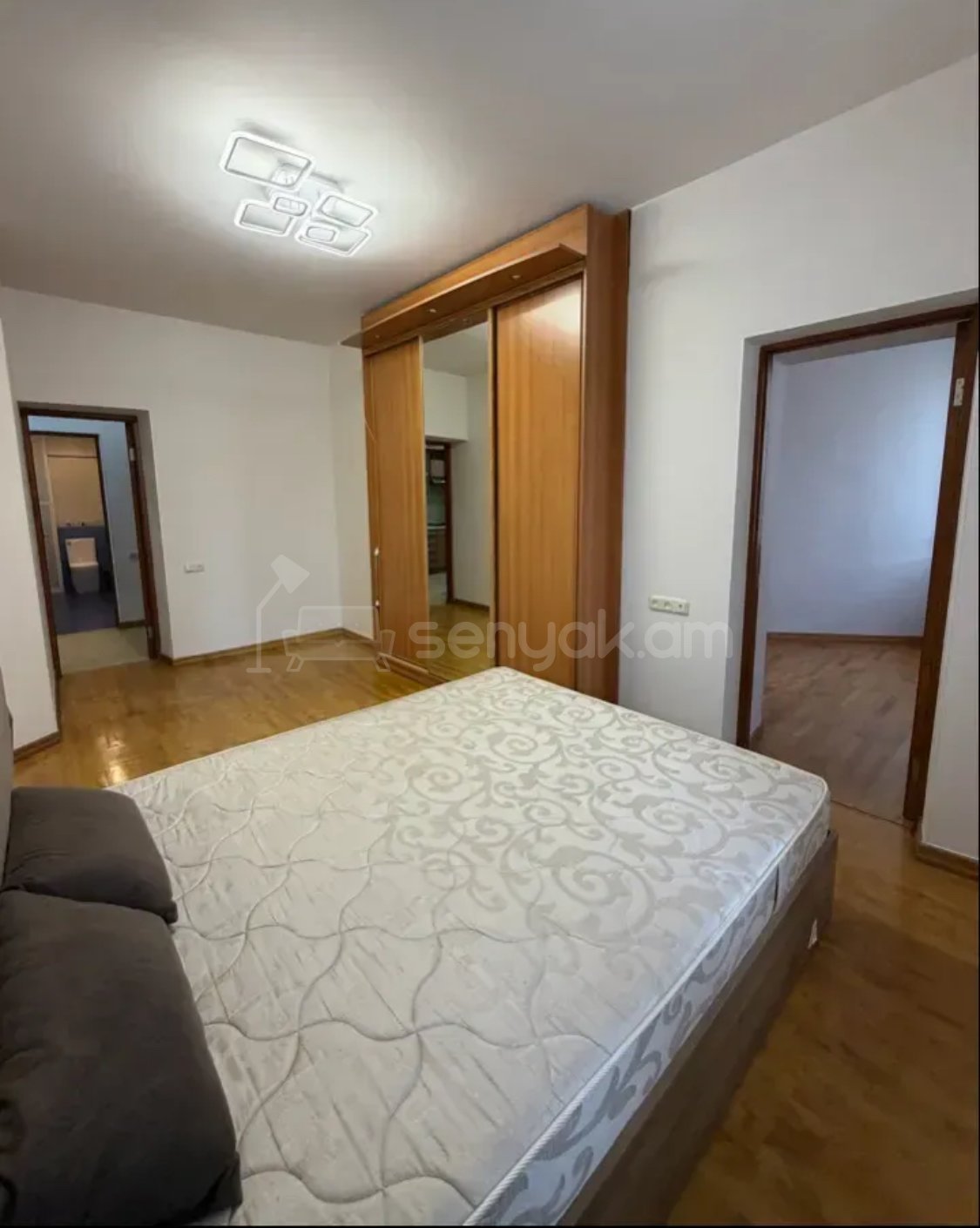 2 Սենյականոց Բնակարան Քարե Շենքում, 67քմ, 2/5 հարկ, Կապիտալ Վերանորոգված, Կահավորված