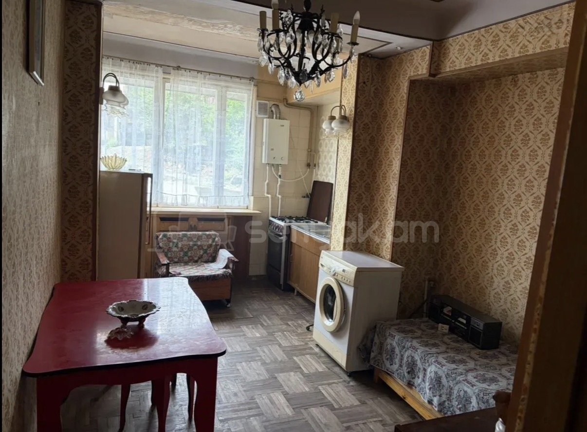2 Սենյականոց Բնակարան, 80քմ, 3/9 հարկ, Նորմալ Վիճակում, Կահավորված