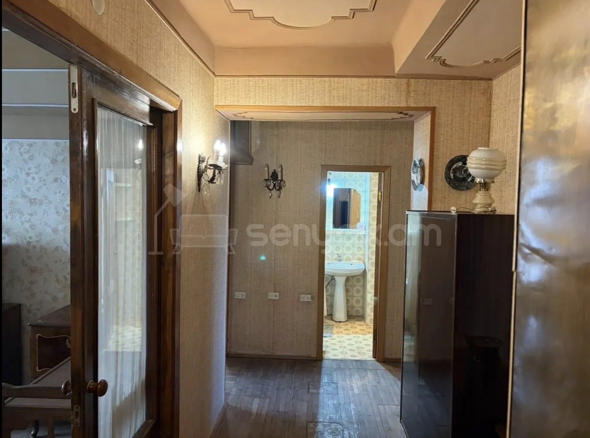 2 Սենյականոց Բնակարան, 80քմ, 3/9 հարկ, Նորմալ Վիճակում, Կահավորված