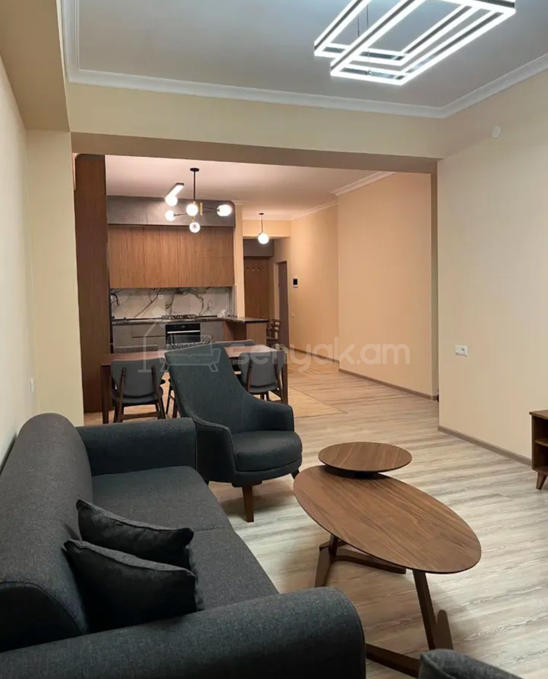 3 Սենյականոց Բնակարան Նորակառույցում, 89քմ, 5/14 հարկ, Կապիտալ Վերանորոգված, Կահավորված