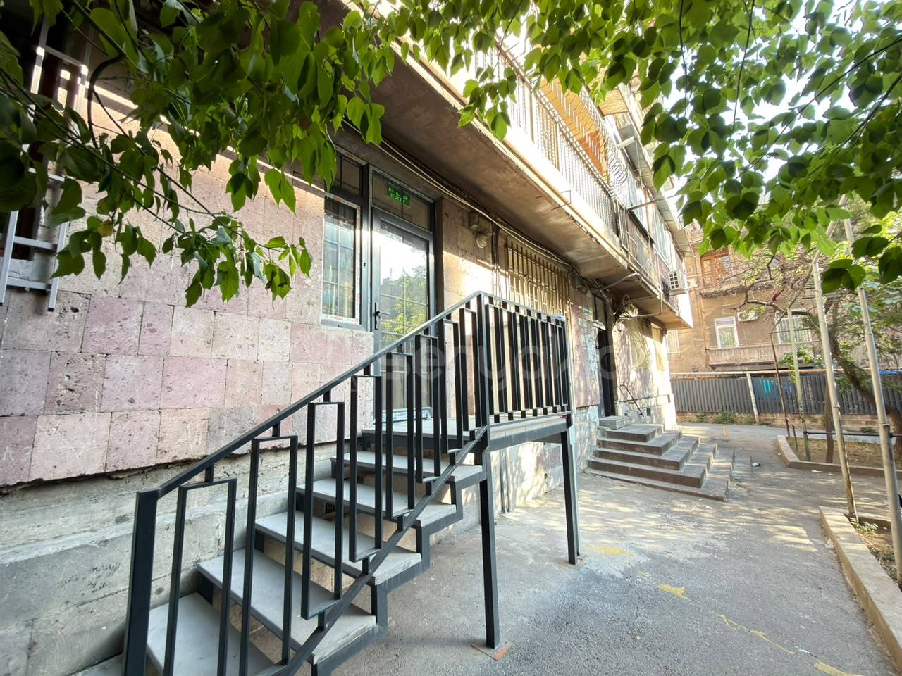 Օֆիսային Տարածք, 95քմ, Կապիտալ Վերանորոգված