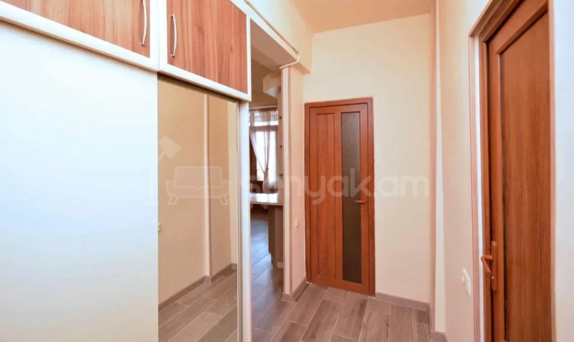 2 Սենյականոց Բնակարան, 42քմ, 5/10 հարկ, Կապիտալ Վերանորոգված, Կահավորված
