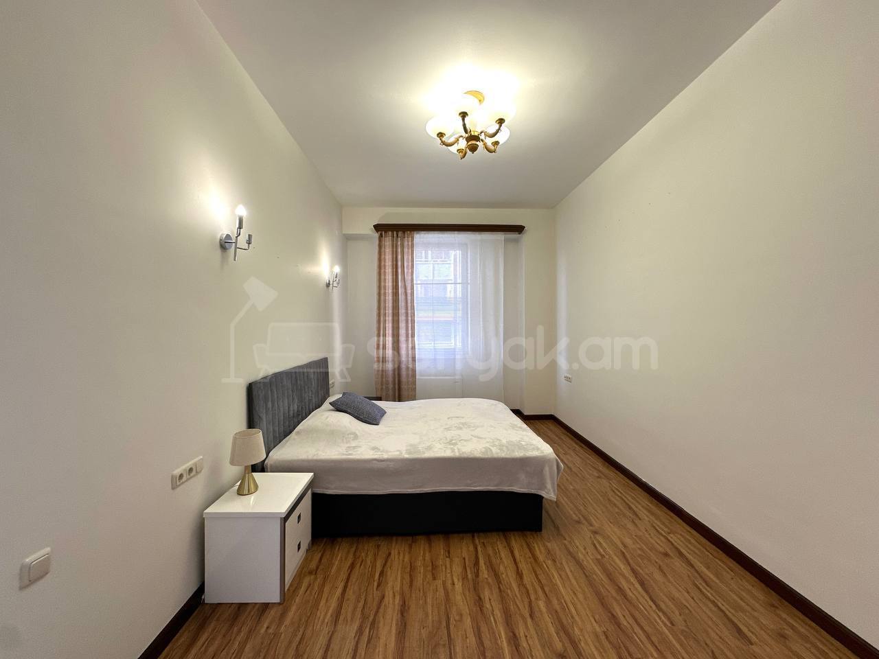 4 Սենյականոց Բնակարան Նորակառույցում, 215քմ, 6/17 հարկ, Կապիտալ Վերանորոգված, Մասամբ Կահավորված, Արևկող