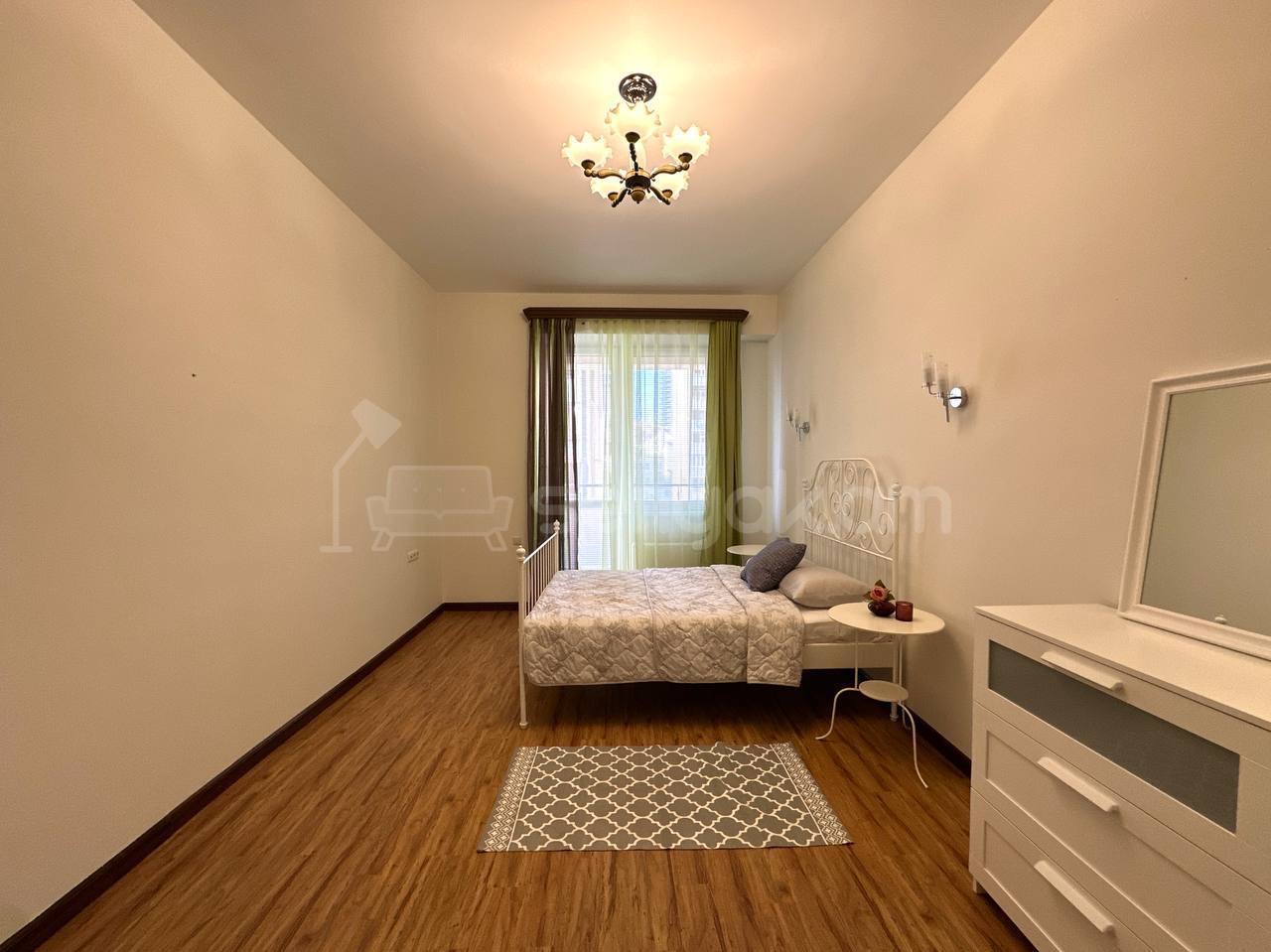 4 Սենյականոց Բնակարան Նորակառույցում, 215քմ, 6/17 հարկ, Կապիտալ Վերանորոգված, Մասամբ Կահավորված, Արևկող