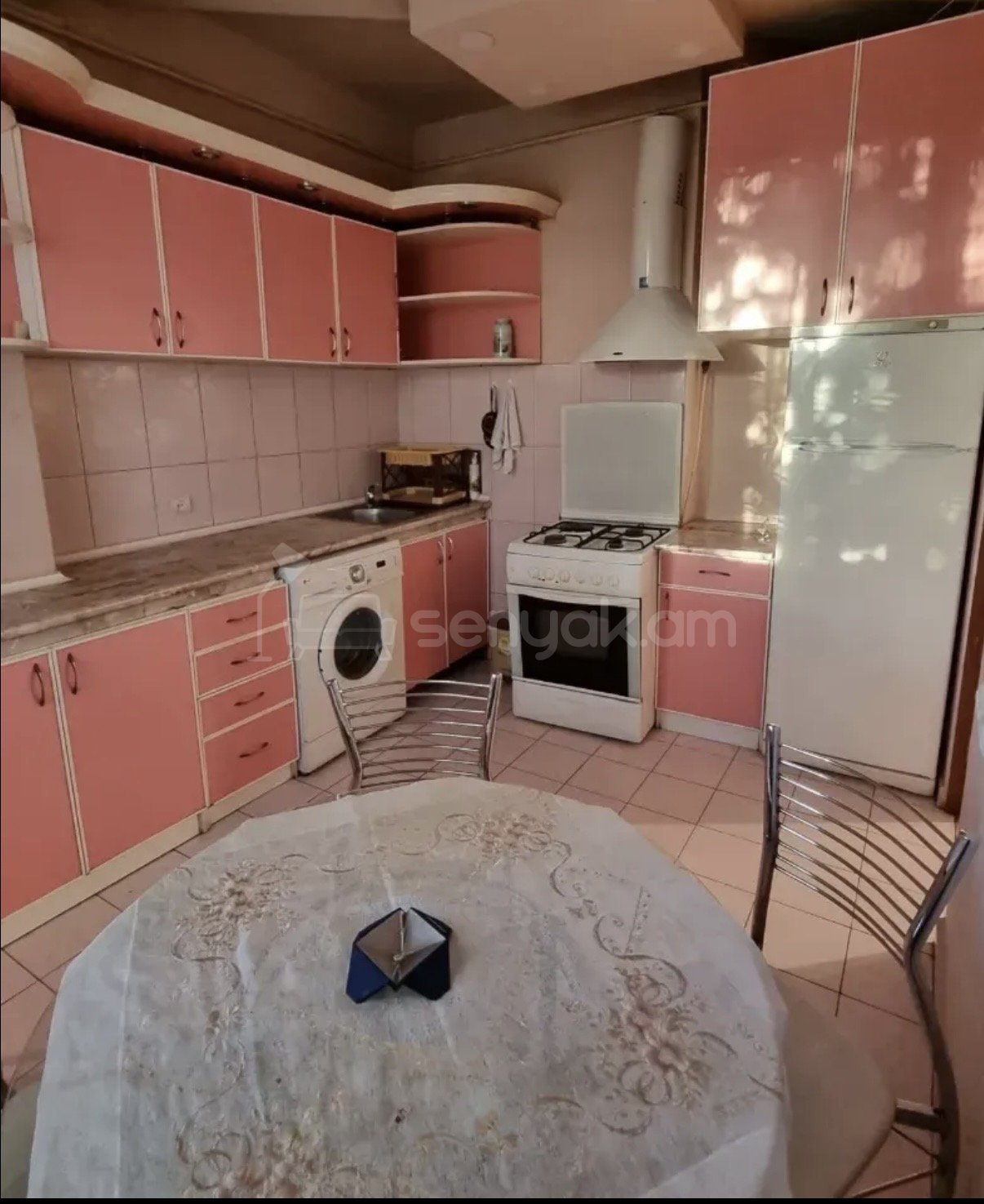 3 Սենյականոց Բնակարան, 45քմ, 3/9 հարկ, Նորմալ Վիճակում, Կահավորված