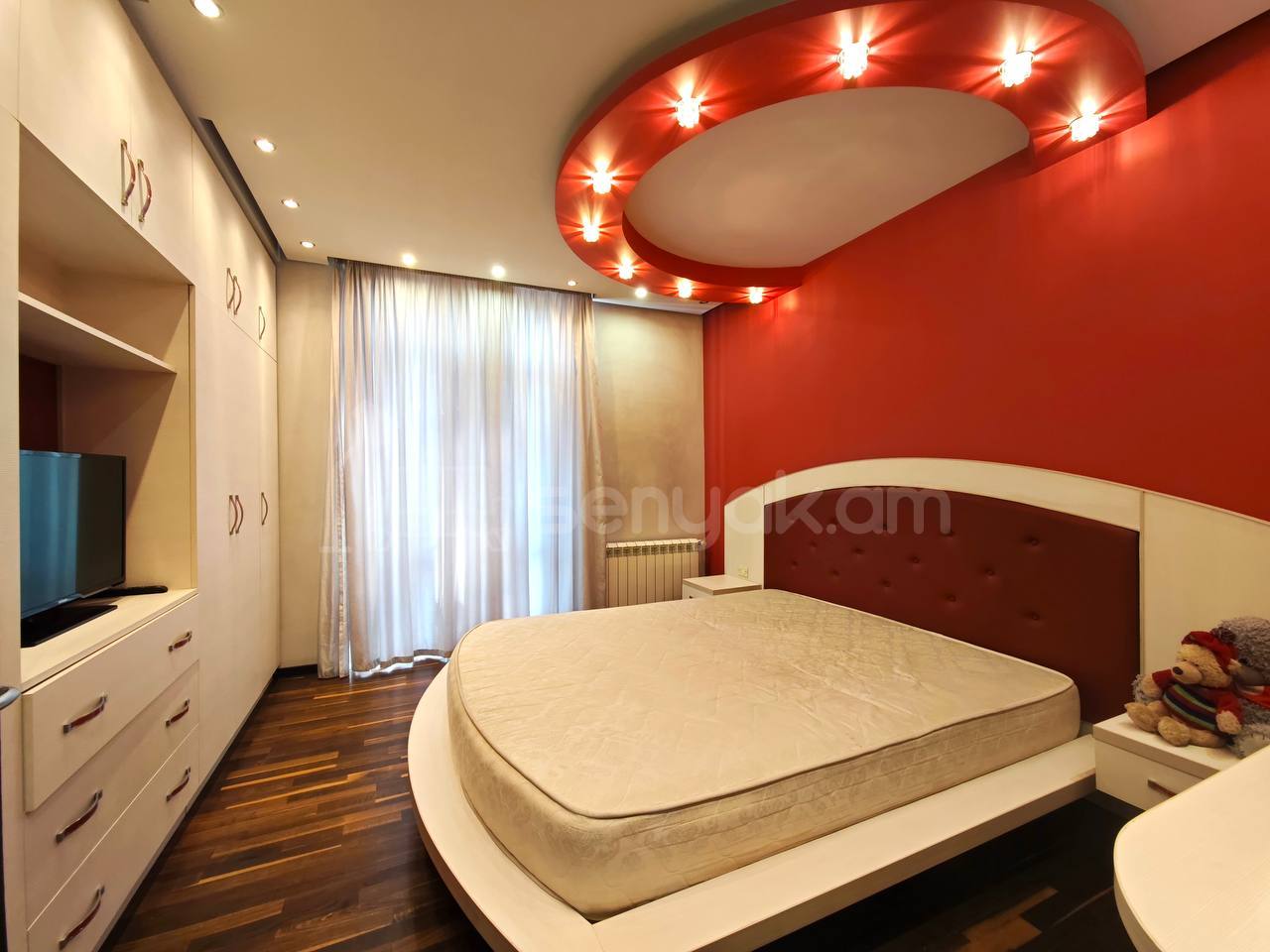 6 Սենյականոց Բնակարան, 163քմ, 4/10 հարկ, Կապիտալ Վերանորոգված