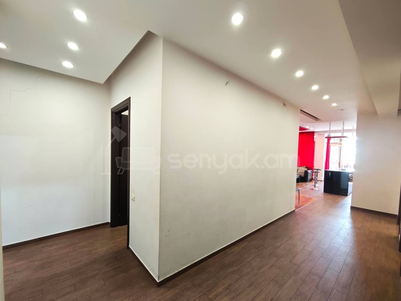 6 Սենյականոց Բնակարան, 163քմ, 4/10 հարկ, Կապիտալ Վերանորոգված