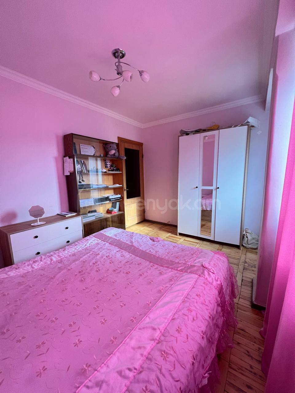 3 Սենյականոց Բնակարան, 82քմ, 8/9 հարկ, Նորմալ Վիճակում