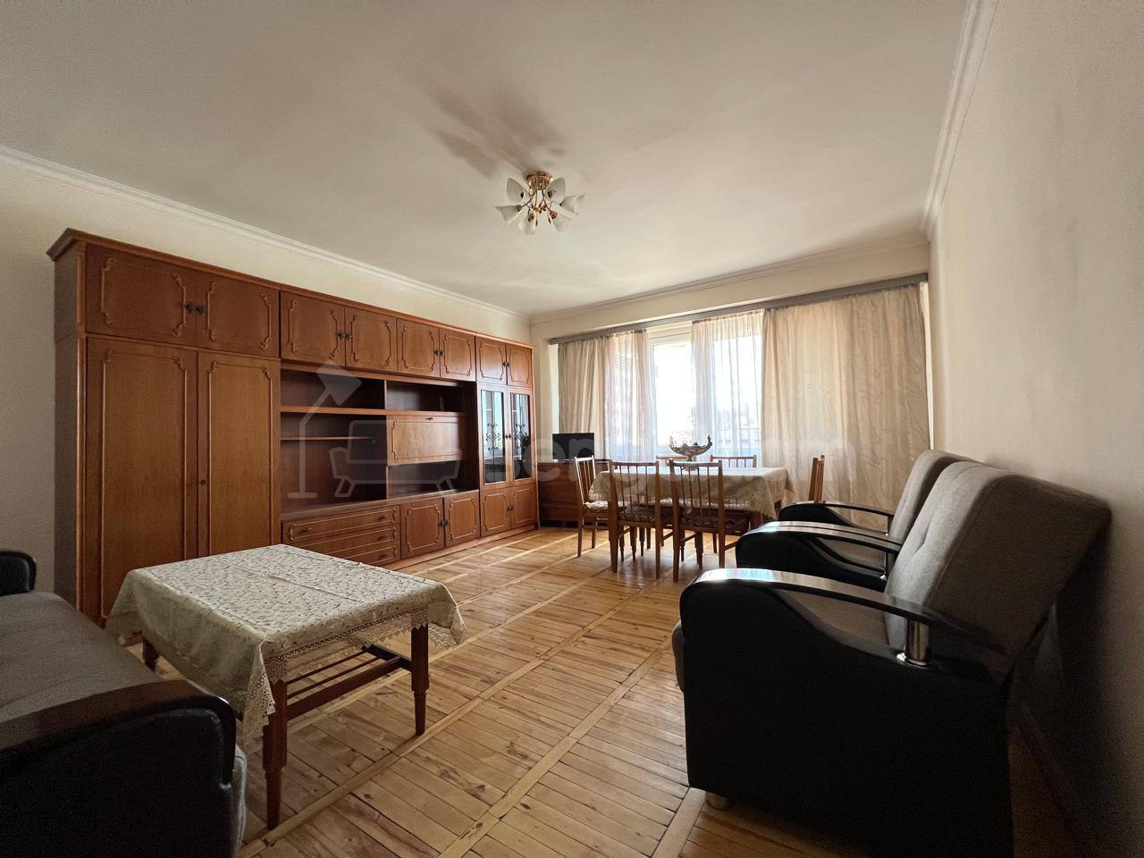 3 Սենյականոց Բնակարան, 82քմ, 8/9 հարկ, Նորմալ Վիճակում