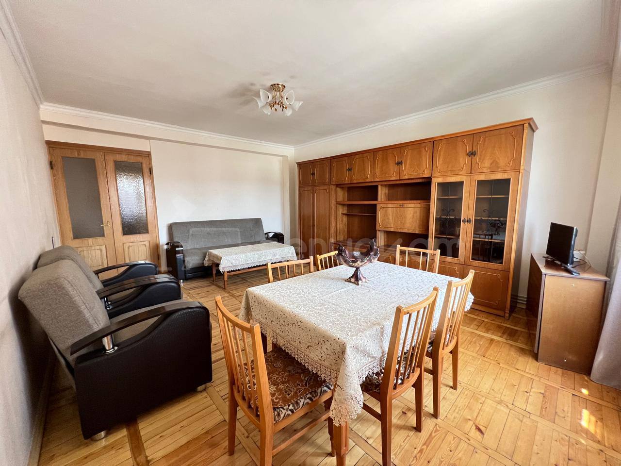 3 Սենյականոց Բնակարան, 82քմ, 8/9 հարկ, Նորմալ Վիճակում