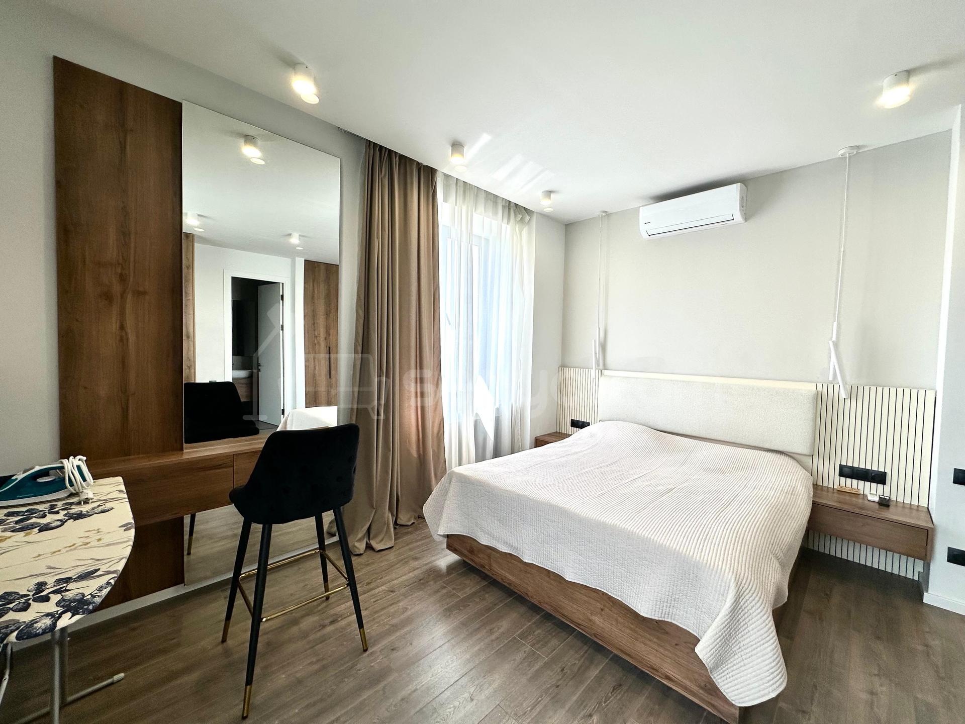 3 Սենյականոց Բնակարան, 95քմ, 5/9 հարկ, Դիզայներական Վերանորոգված, Կահավորված, Արևկող