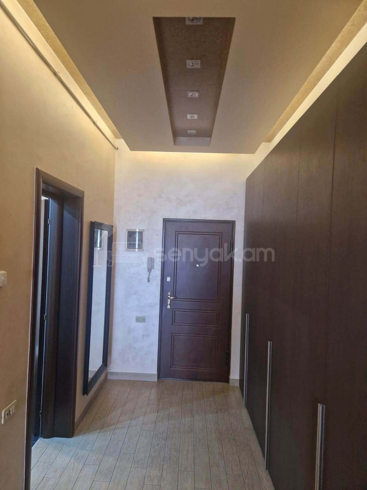 2 Սենյականոց Բնակարան Նորակառույցում, 74քմ, 10/12 հարկ, Կապիտալ Վերանորոգված