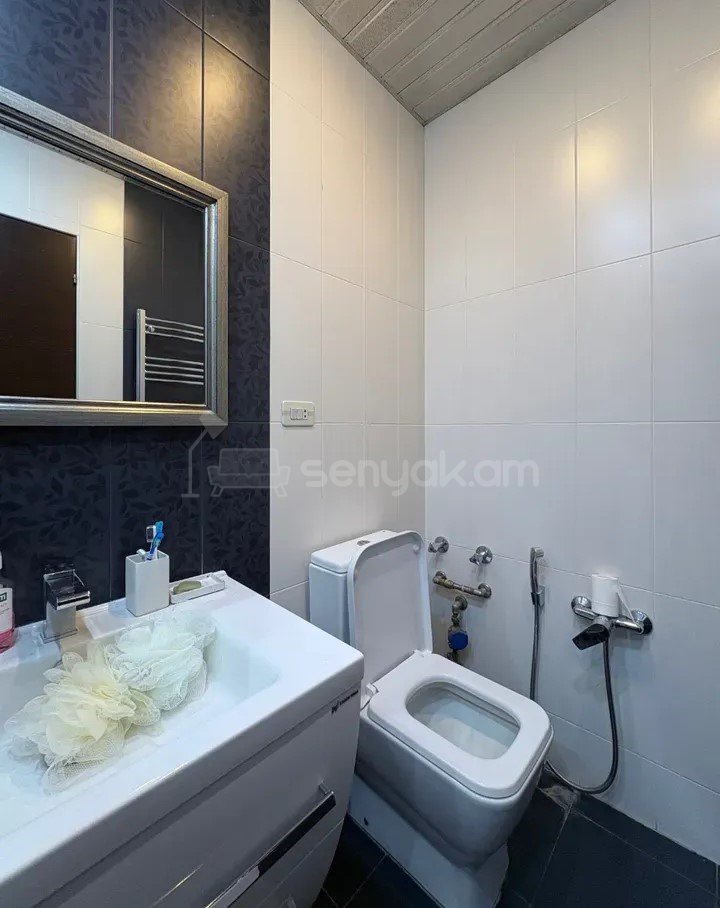 2 Սենյականոց Բնակարան Նորակառույցում, 74քմ, 10/12 հարկ, Կապիտալ Վերանորոգված