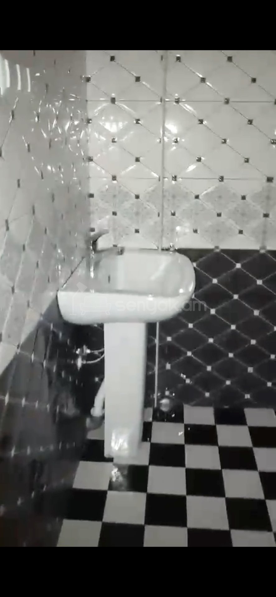 2 Սենյականոց Բնակարան Քարե Շենքում, 60քմ, 2/5 հարկ, Դիզայներական Վերանորոգված