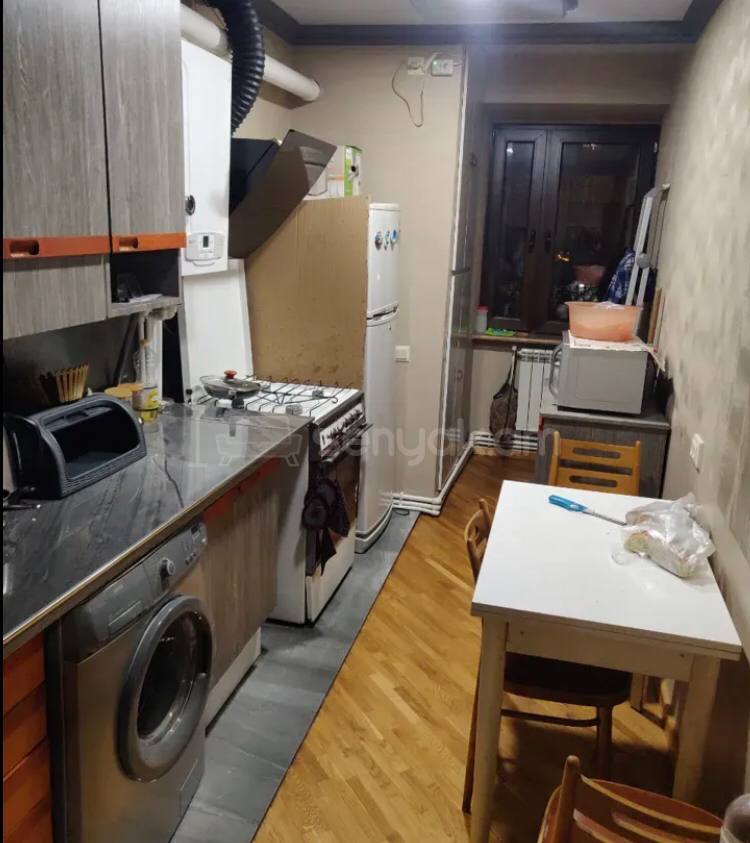 4 Սենյականոց Բնակարան, 87քմ, 2/9 հարկ, Կապիտալ Վերանորոգված