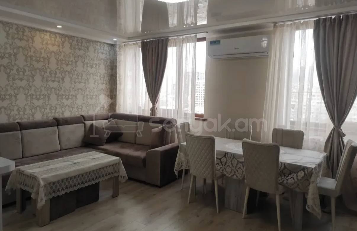 3 Սենյականոց Բնակարան, 70քմ, 12/14 հարկ, Կապիտալ Վերանորոգված