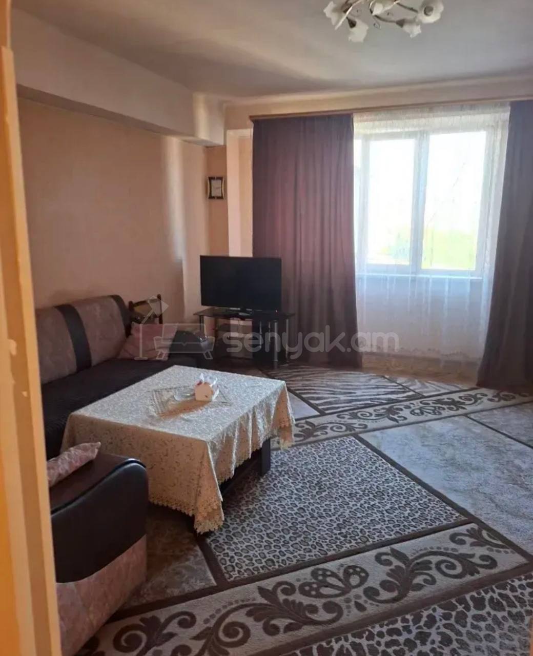 3 Սենյականոց Բնակարան Քարե Շենքում, 74քմ, 12/12 հարկ, Կոսմետիկ Վերանորոգված