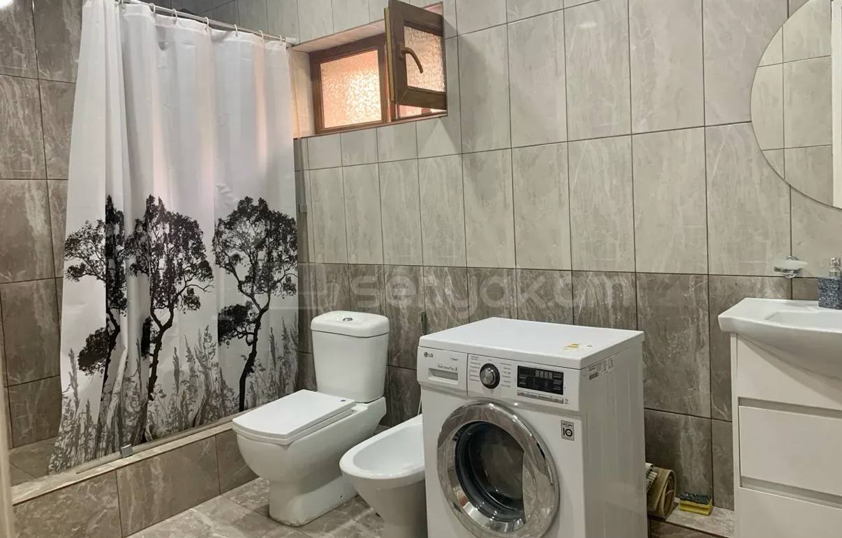 5 Սենյականոց Շքեղ Առանձնատուն, 250քմ, Կահավորված, Ավտոտնակով