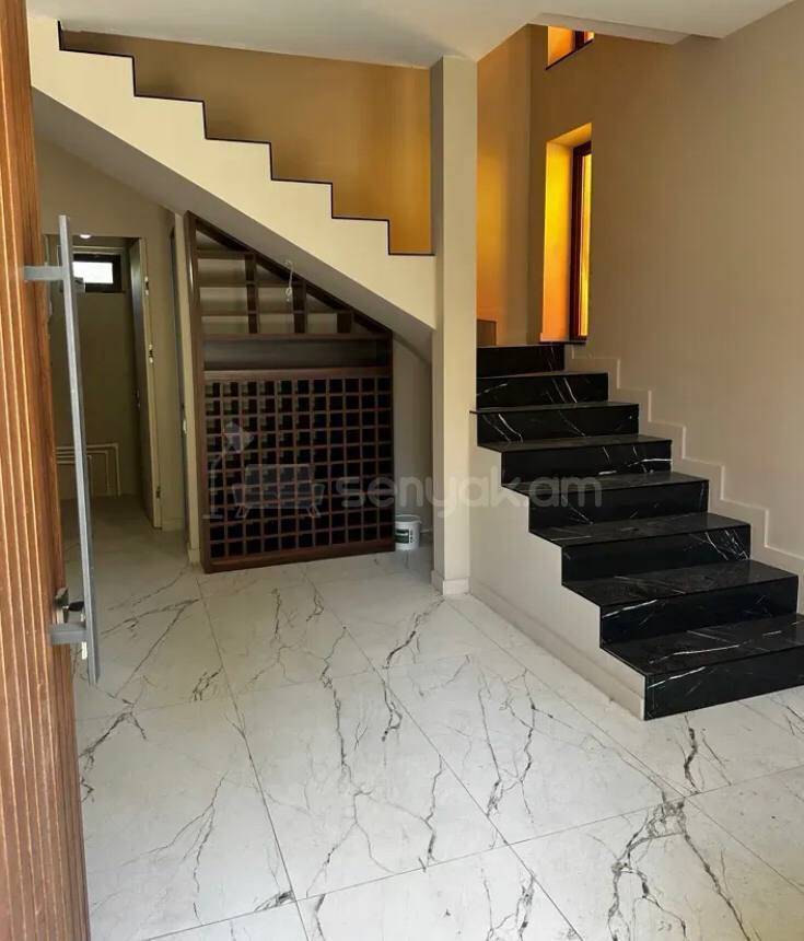 4 Սենյականոց Սեփական Տուն, 160քմ, Դիզայներական Վերանորոգված, Կահավորված, Ավտոտնակով