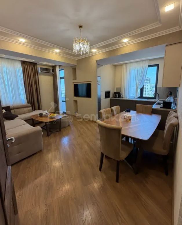 3 Սենյականոց Բնակարան Նորակառույցում, 80քմ, 11/14 հարկ, Դիզայներական Վերանորոգված